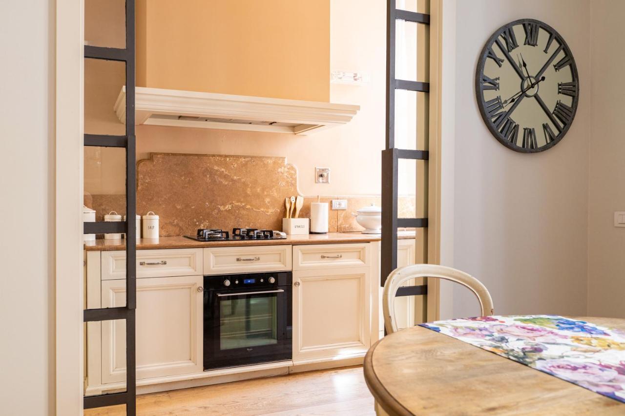 Central And Roomy Near The Station And Duomo - Homeunity Florencia Exterior foto