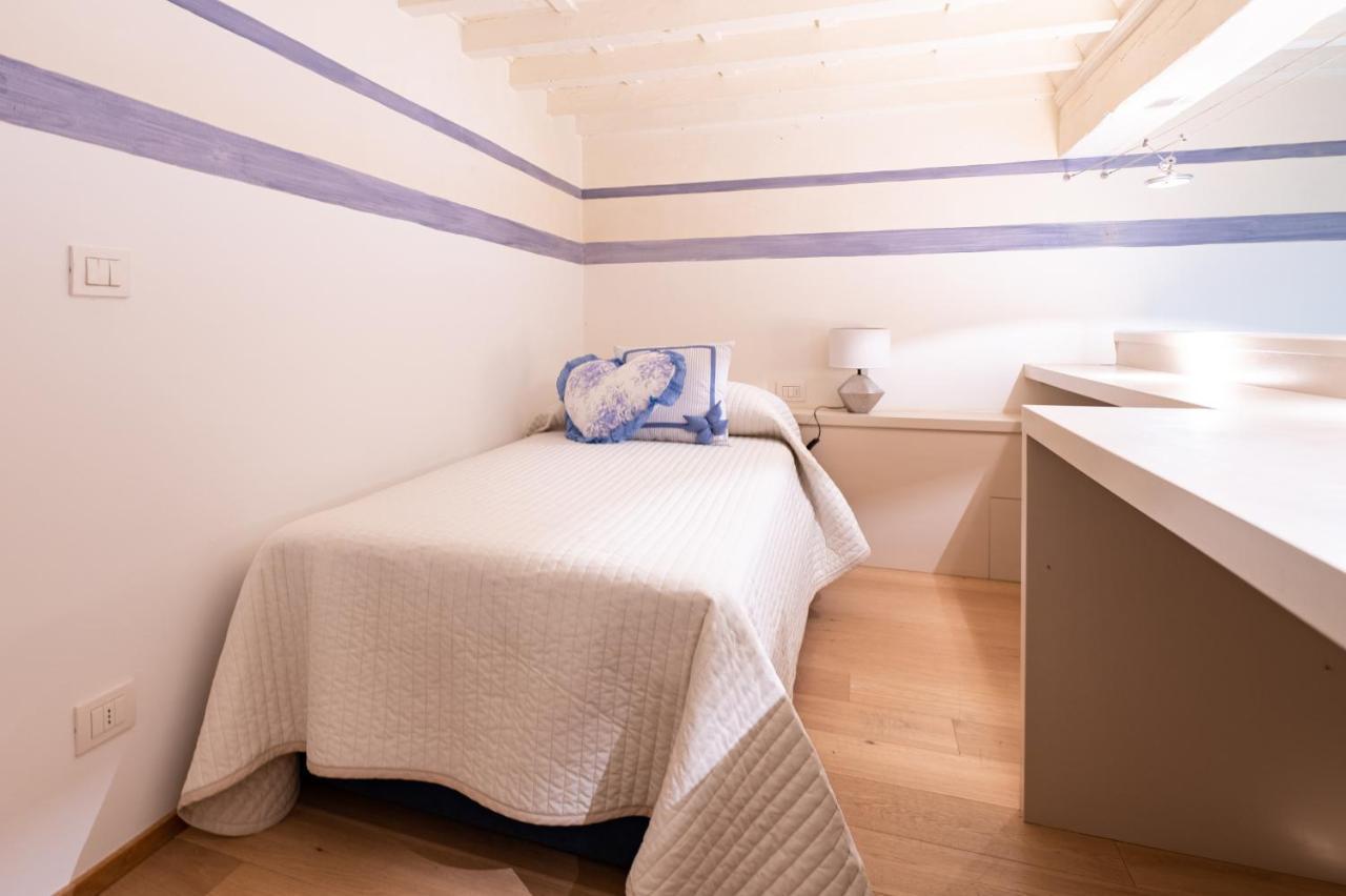 Central And Roomy Near The Station And Duomo - Homeunity Florencia Exterior foto