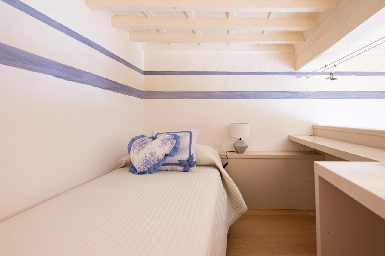 Central And Roomy Near The Station And Duomo - Homeunity Florencia Exterior foto